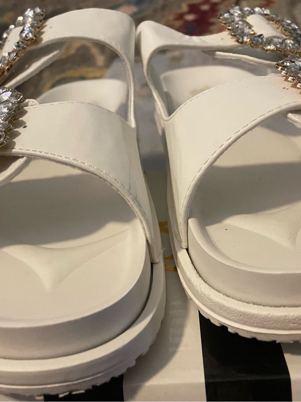 Camel Threads white slip on sandals with rhinestones - Picture 5 of 9